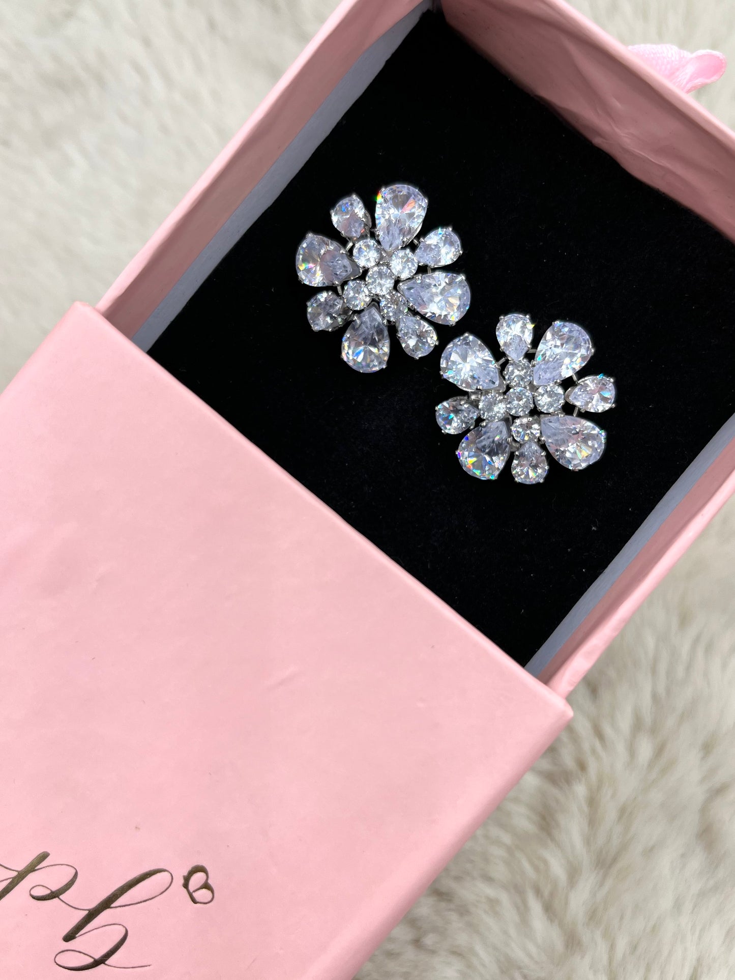 Zircon flower earrings PbE