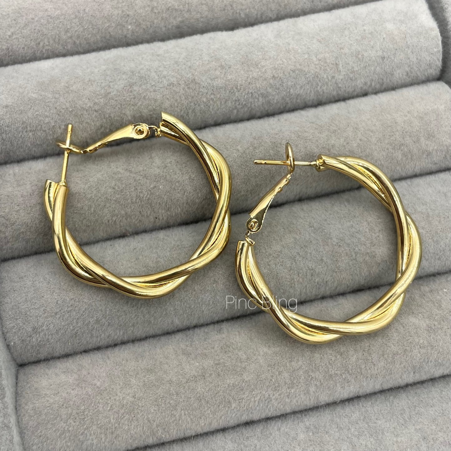 Trendy ear hoops small