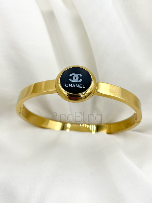 Gold Black-Stone Bracelet