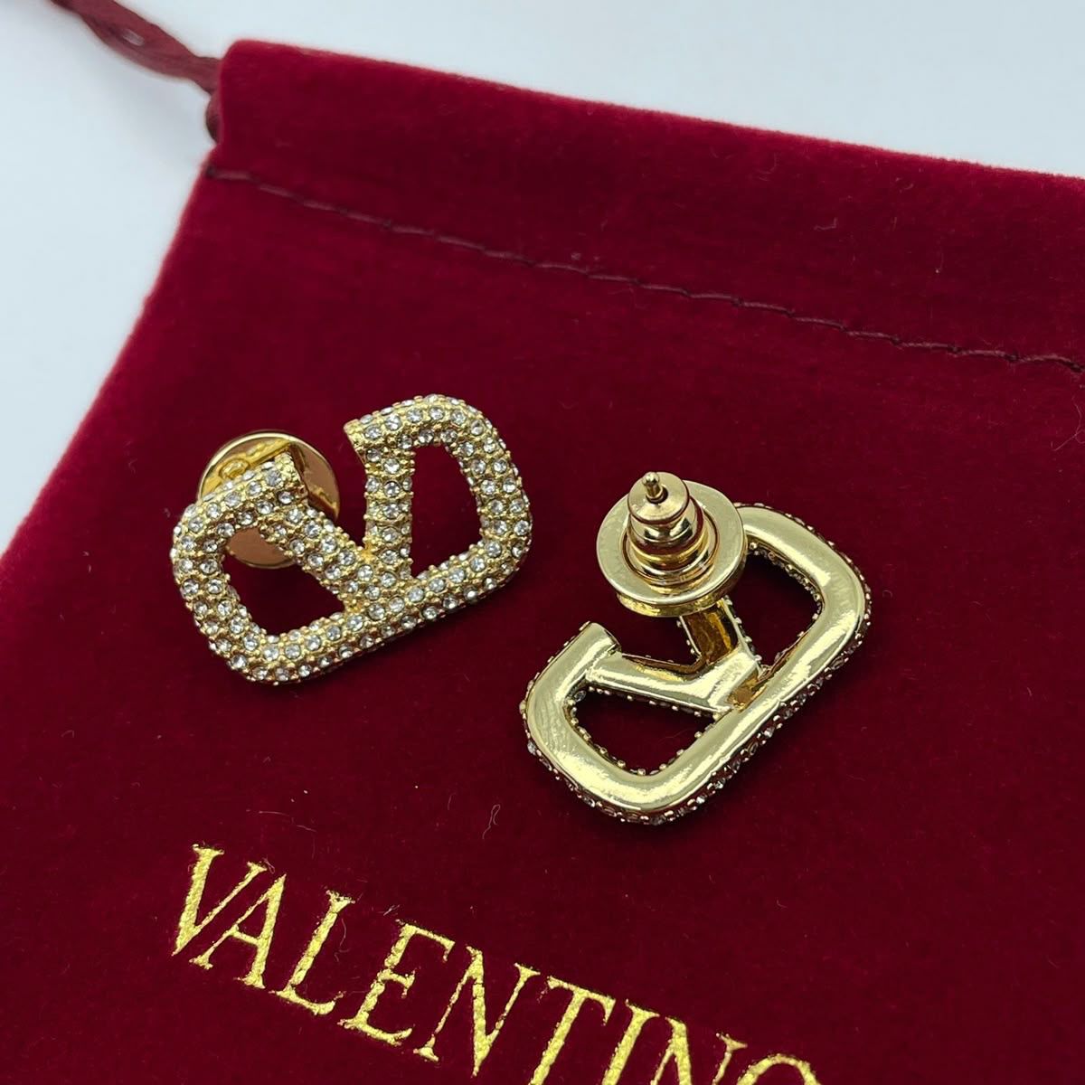 Aurora Luxe Crystal Stud Earrings L-V