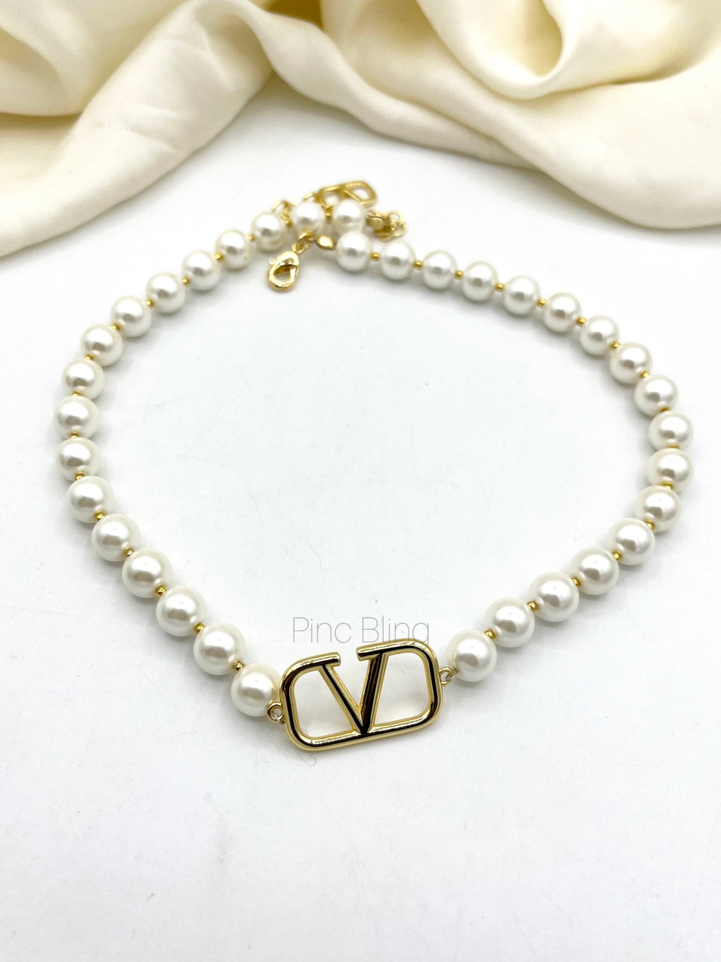 Pearl Vogue Bracelet