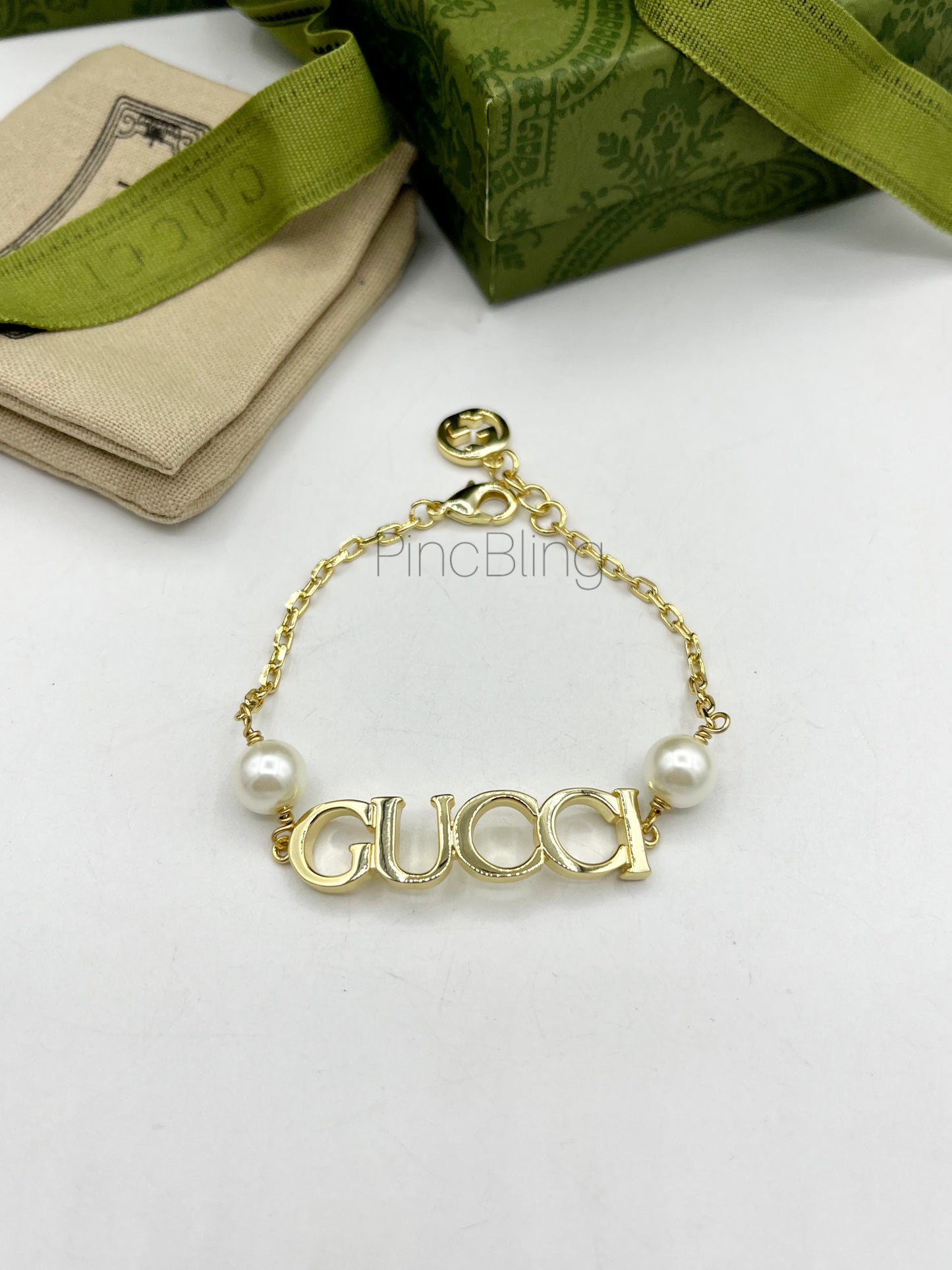 Pearl Letter Gold Bracelet GU