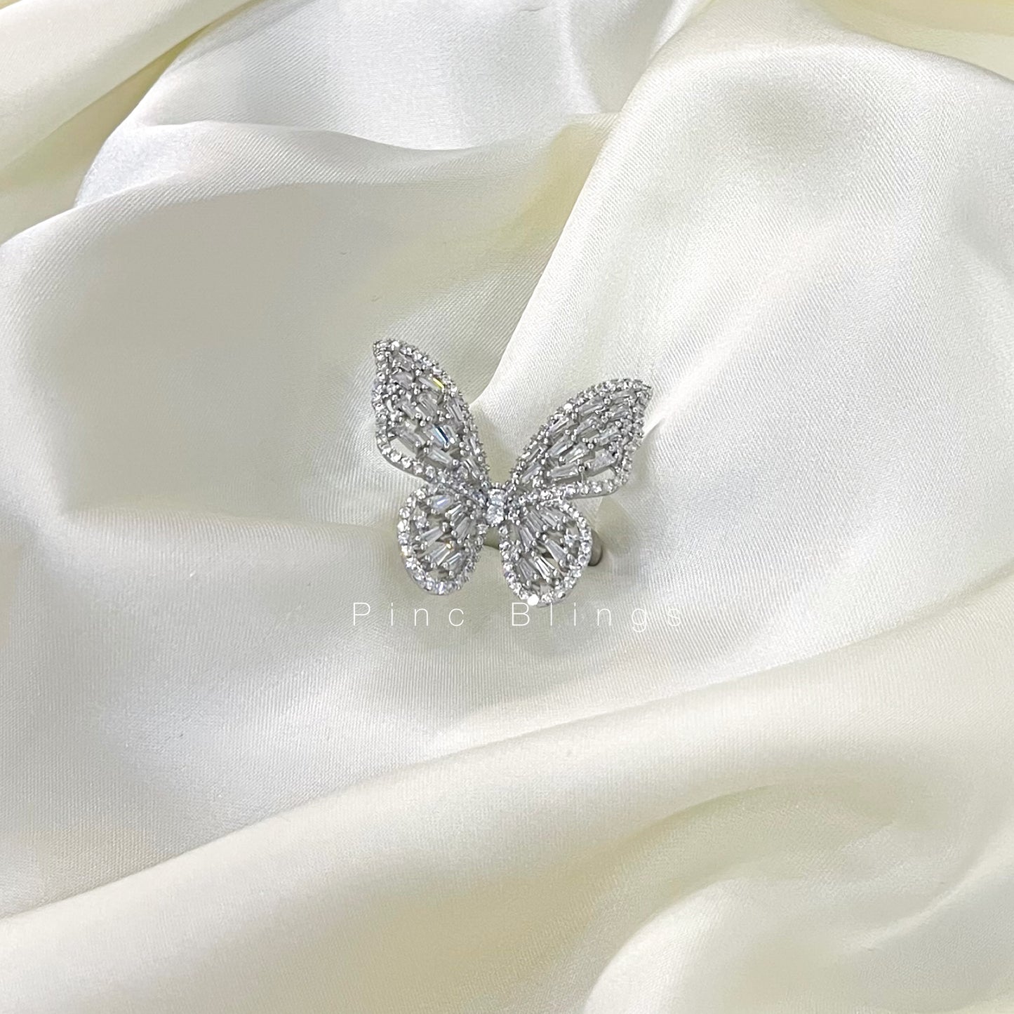 Zirconic butterfly set silver