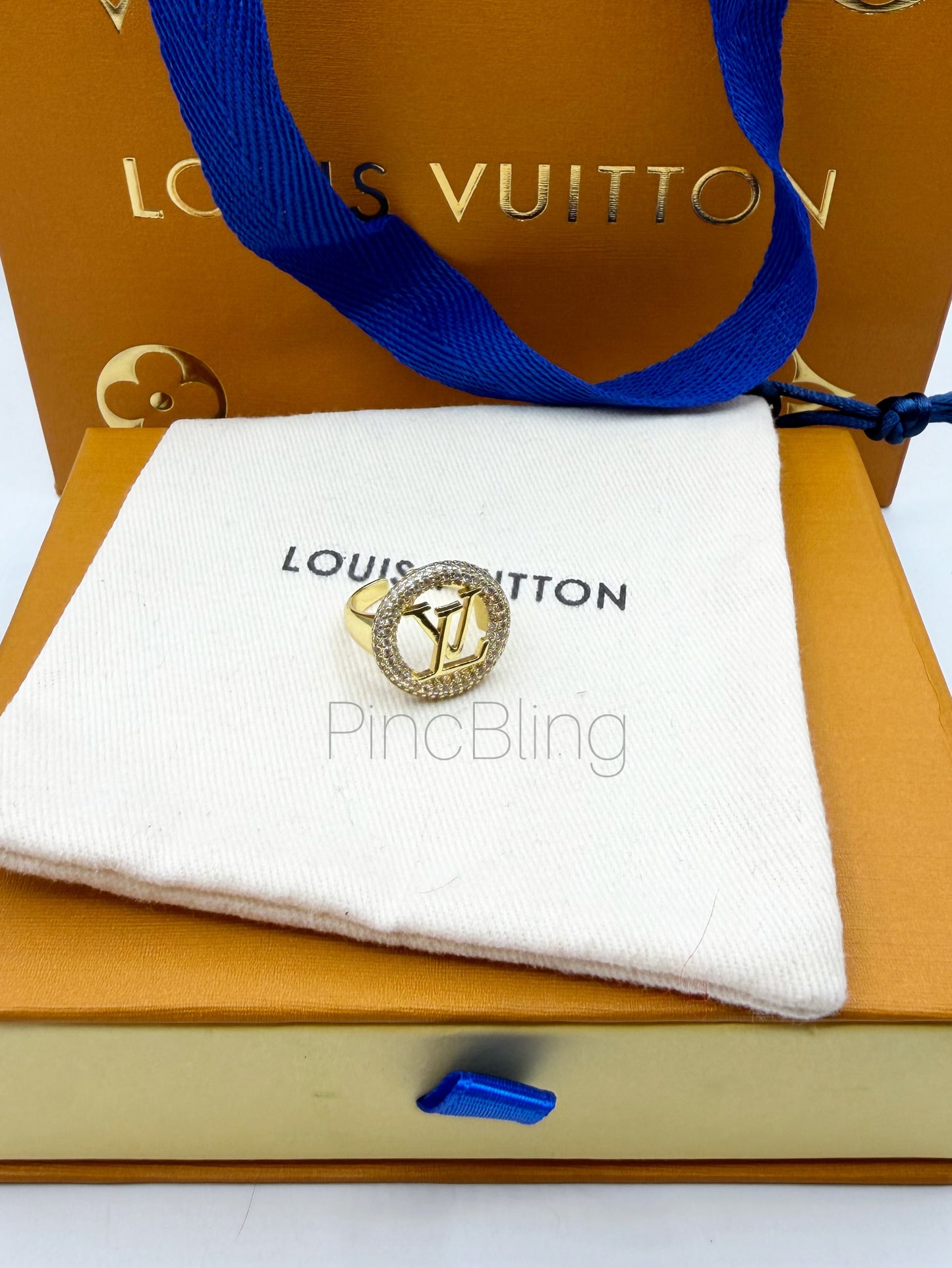 Branded logo ring LxR