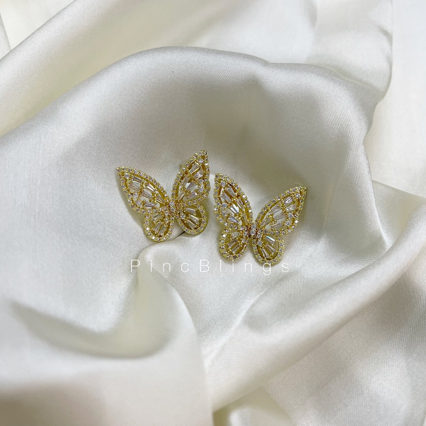 Zirconic butterfly set