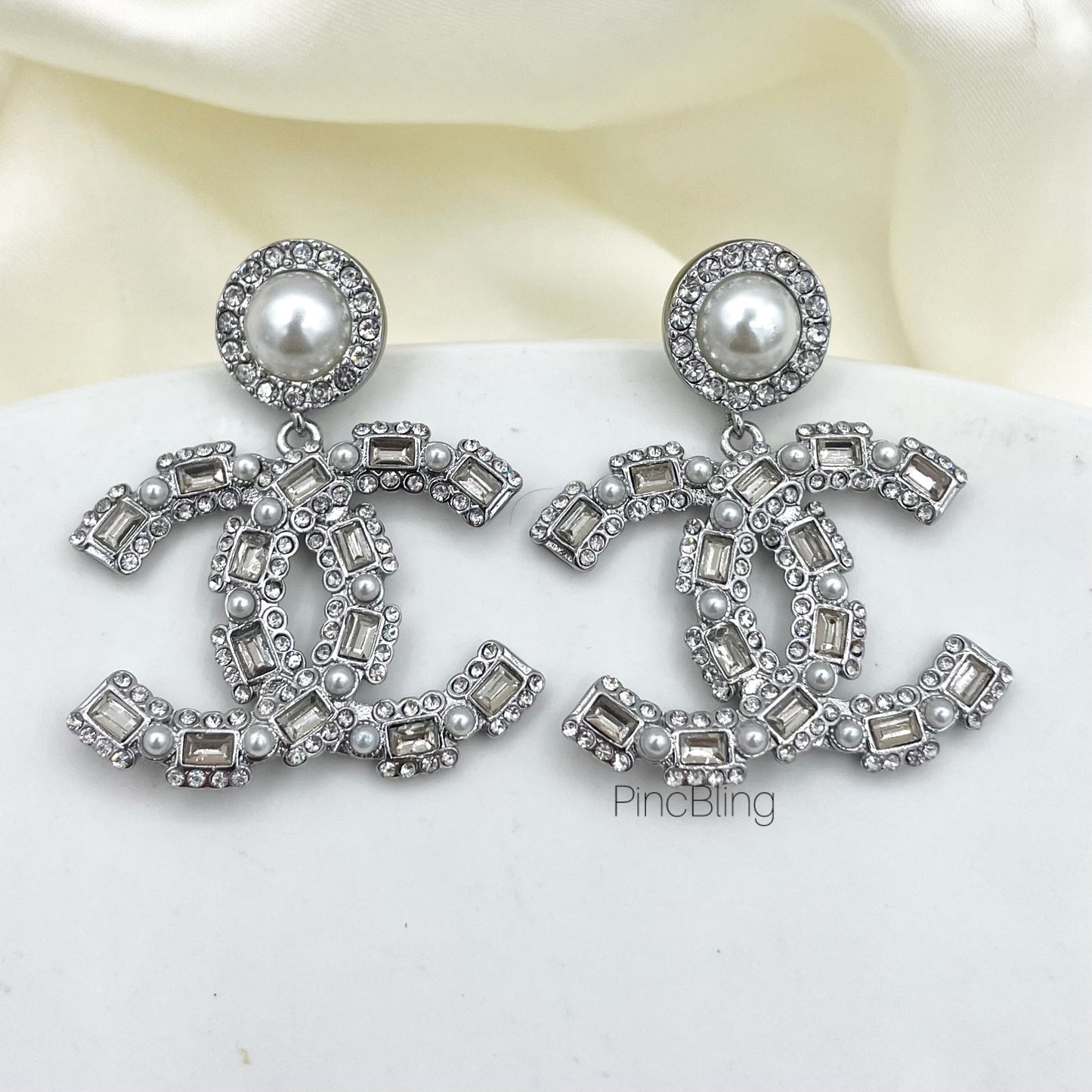 Shiny Figure Luxe Earring