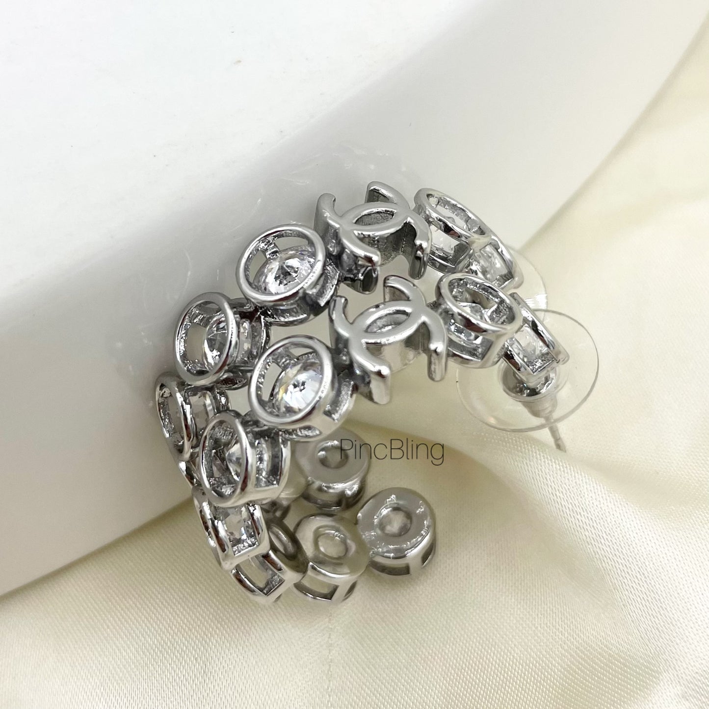 Round Crystal Luxe Earring
