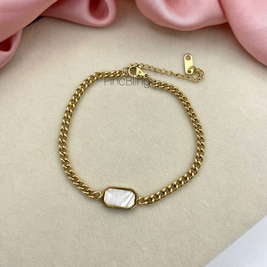 Oval Pearl Link Bracelet