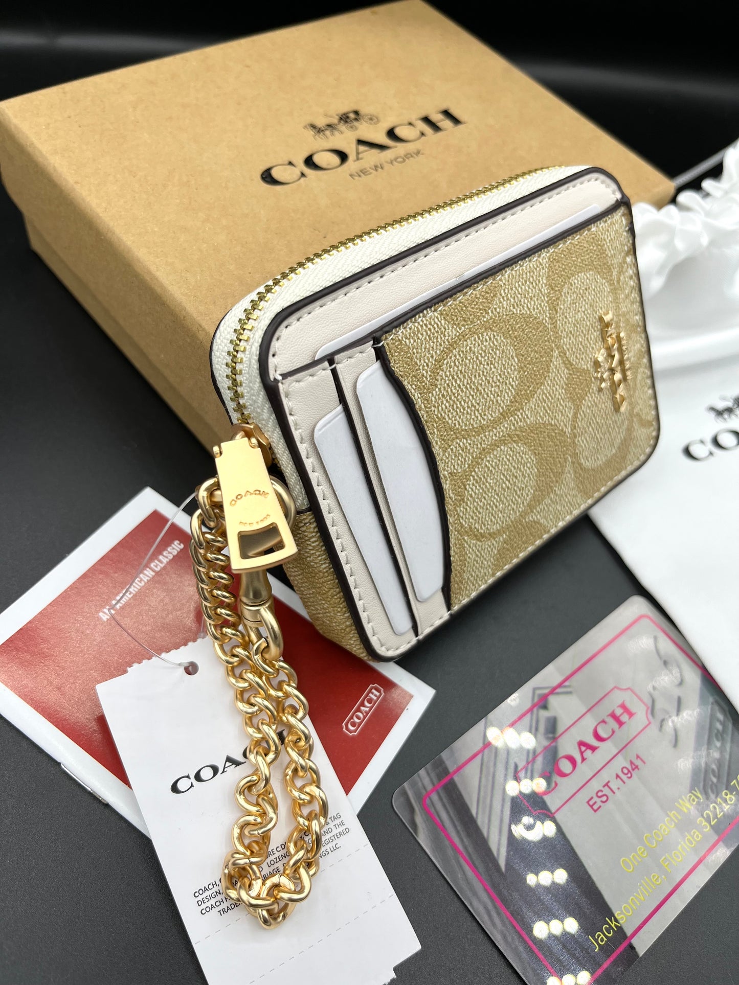 Signature White Card Holder CH