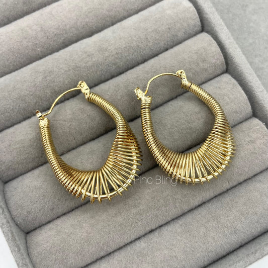Trendy ear hoops small