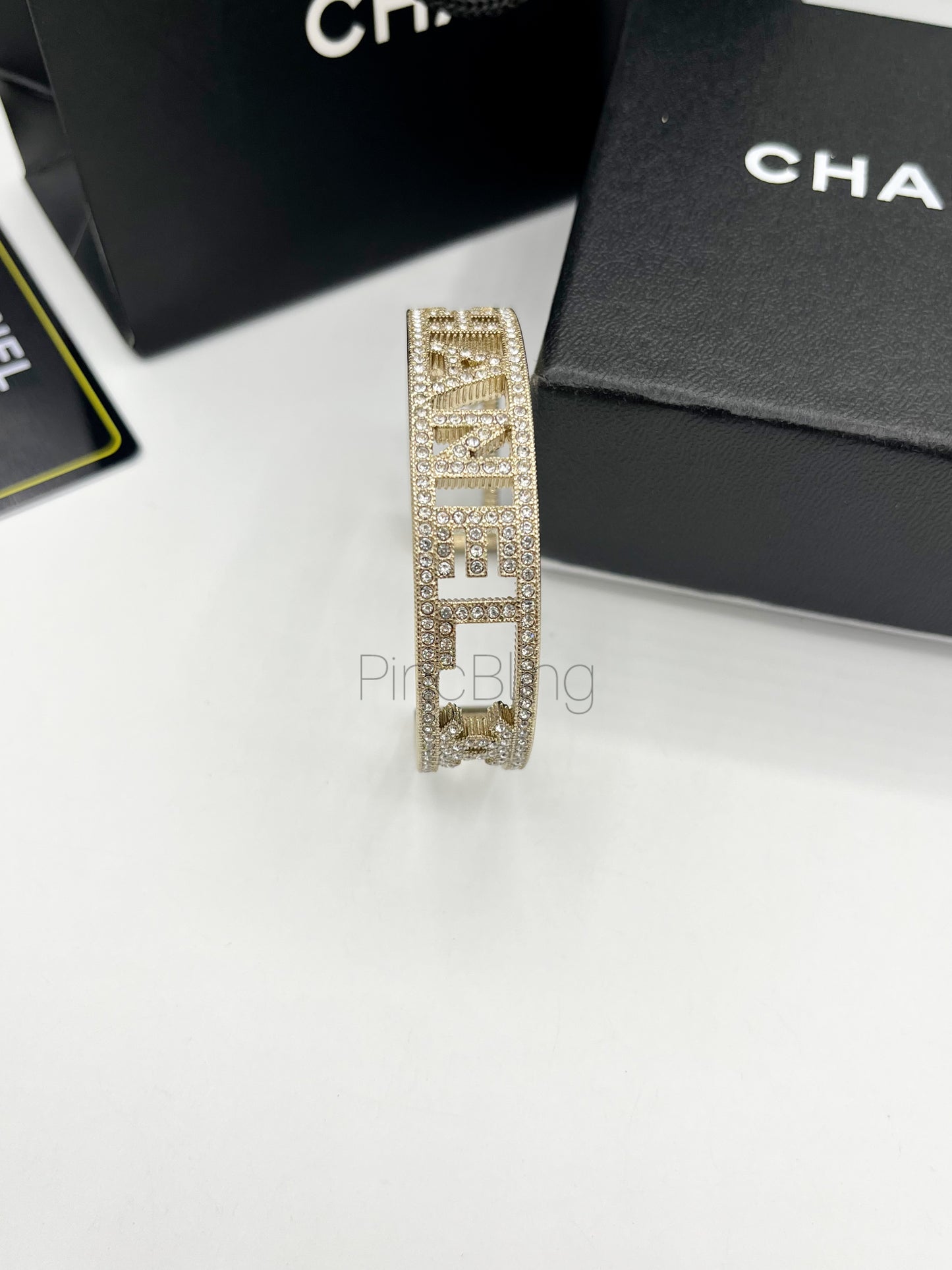 Fancy branded handcuff chnl