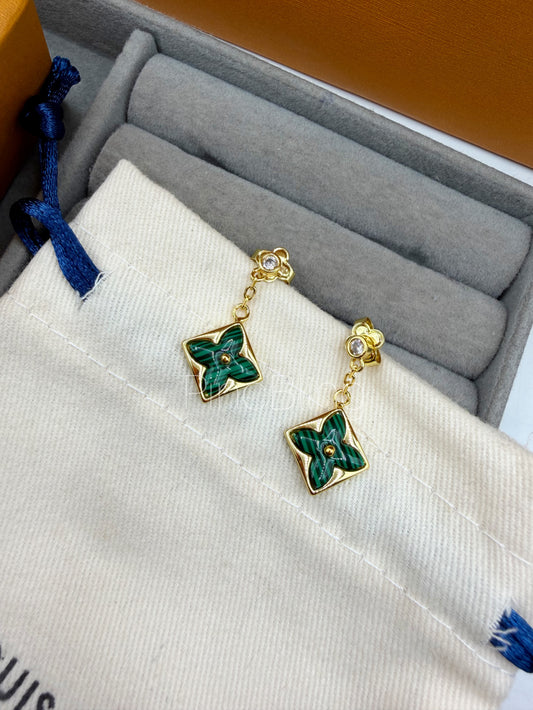 Branded logo studs LxE