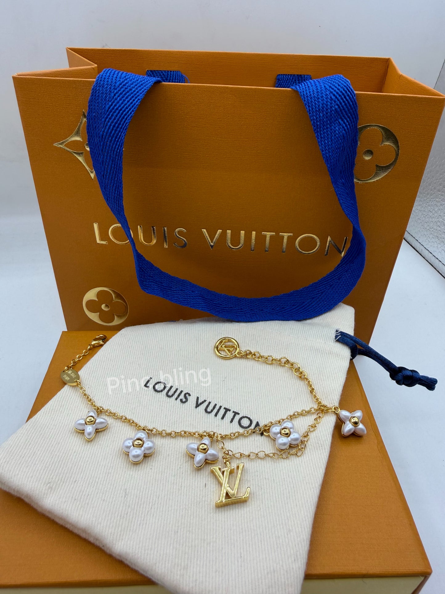 Branded logo bracelet LxB