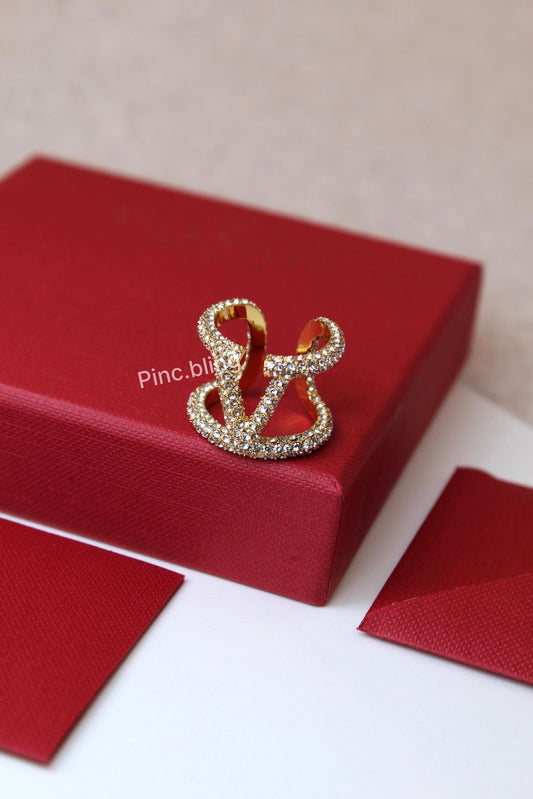 Vlogo Signature Ring LxR