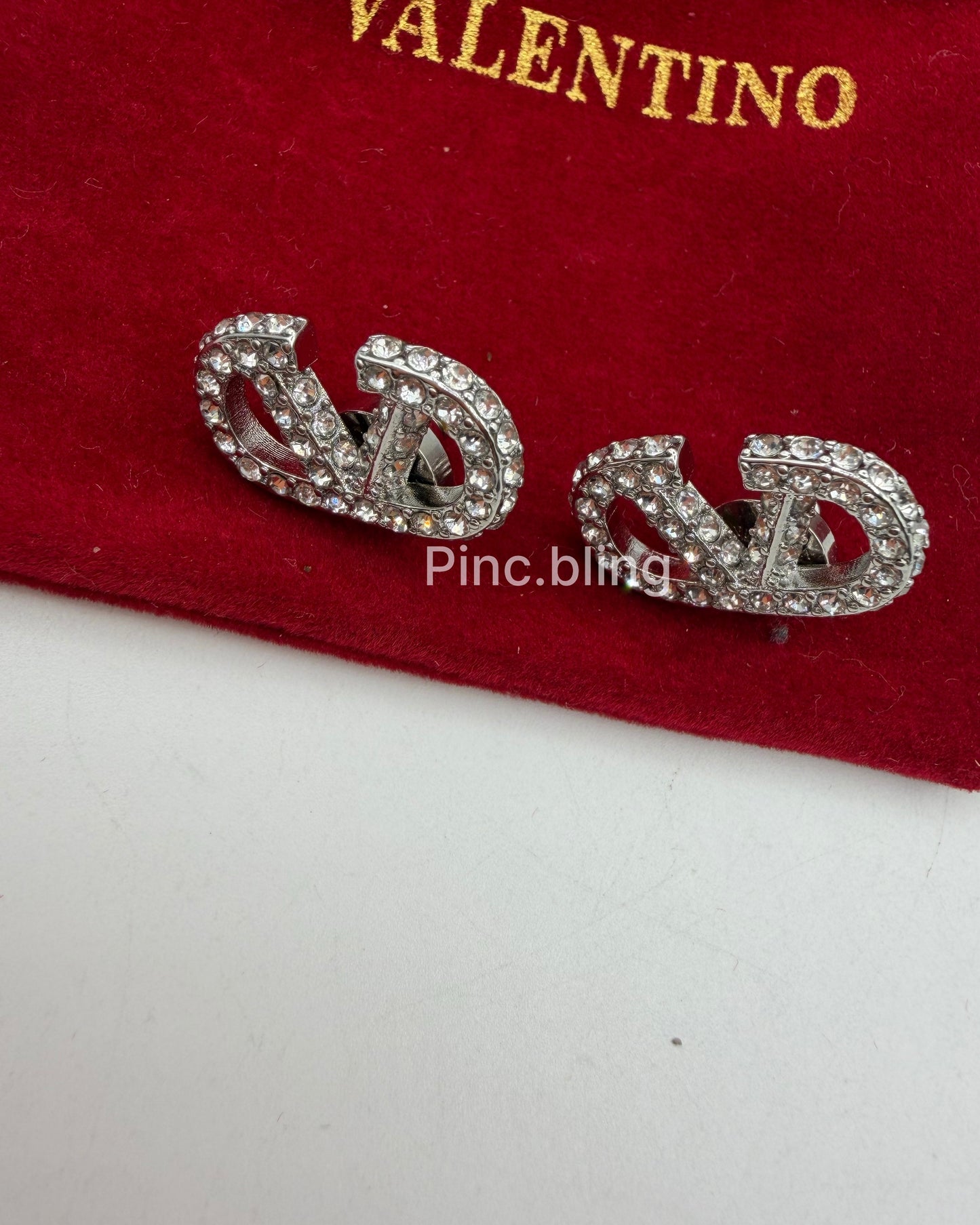 Garavani Vlogo Signature Stud Earrings LxE