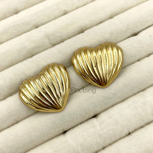 Golden Heart Shell Earing