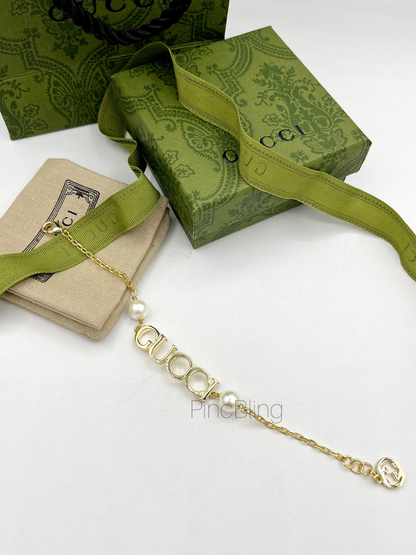 Pearl Letter Gold Bracelet GU