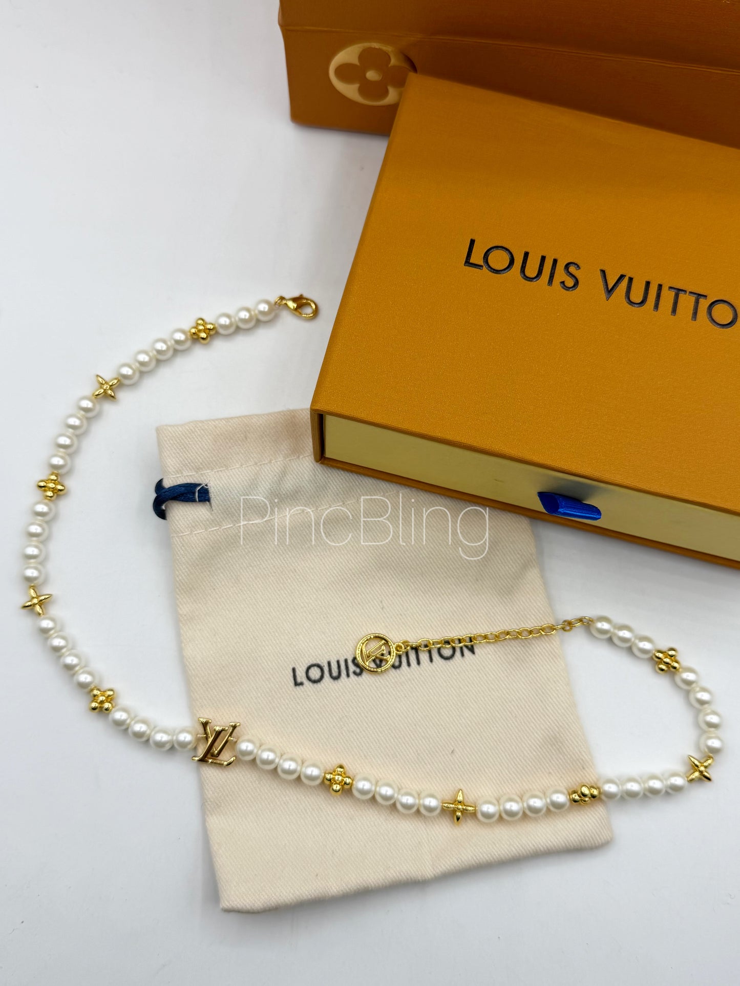 Branded logo necklace LxN