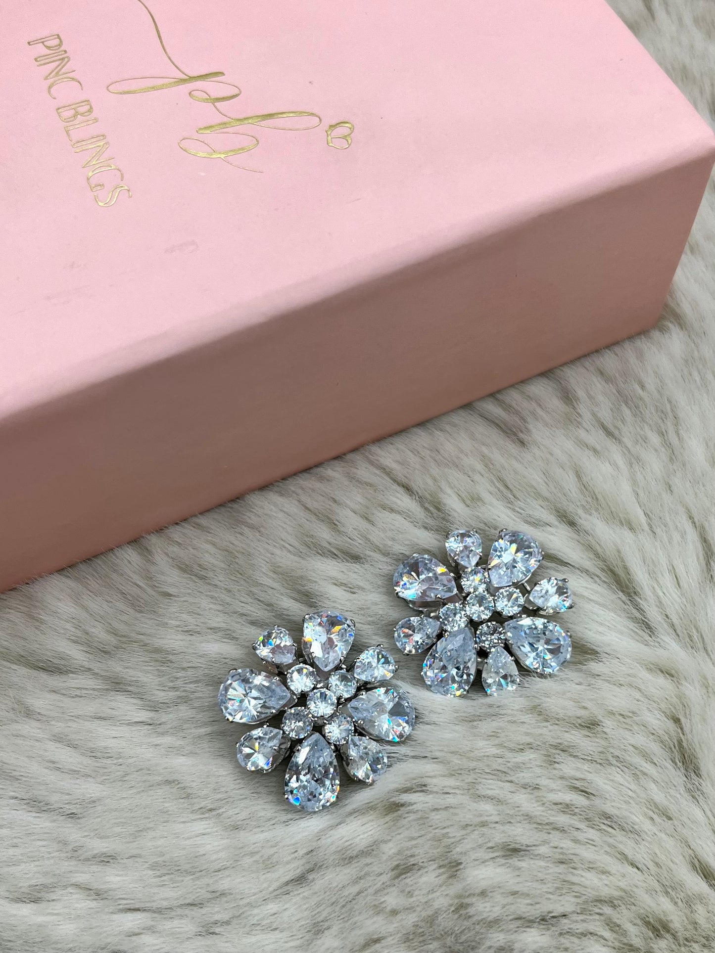 Zircon flower earrings PbE