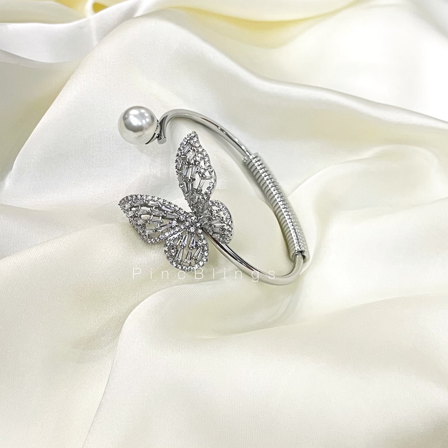 Zirconic butterfly set silver
