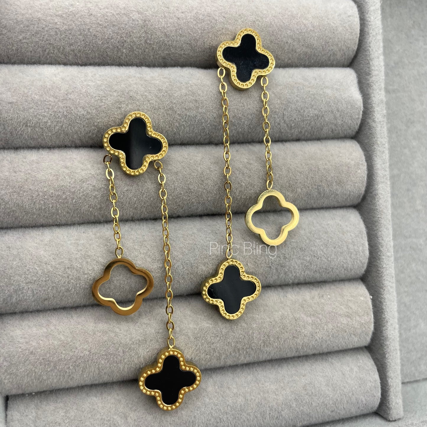 Clover hanging earrings (black)