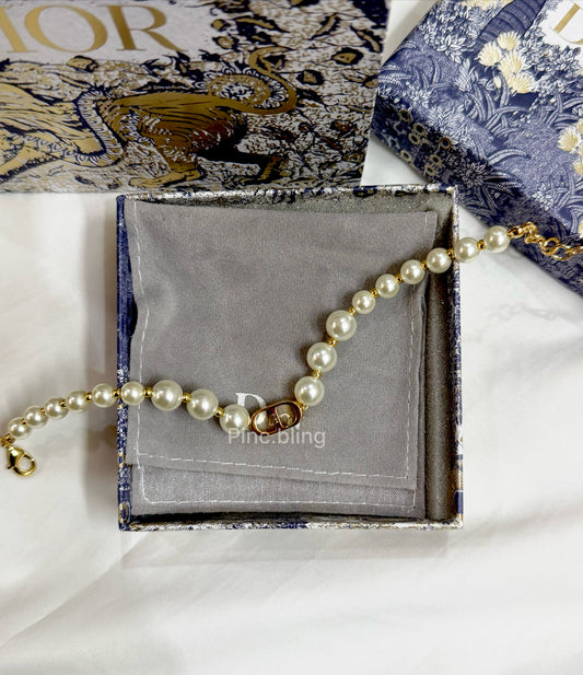 White Pearl Bracelet LxB DR