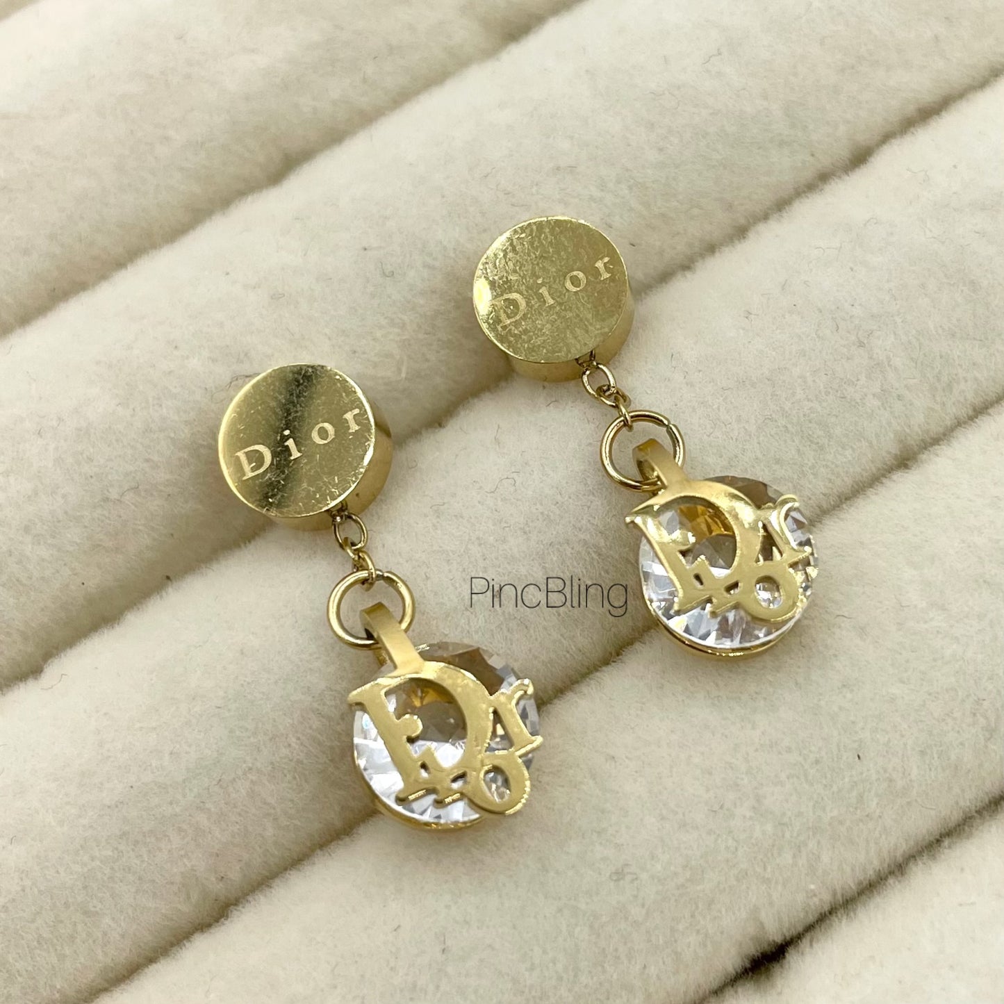 Minimal Dangle Button Earings
