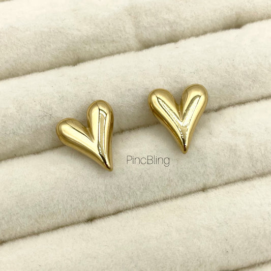 Dainty Heart Drop Earings