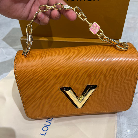 Amber Twist Handbag