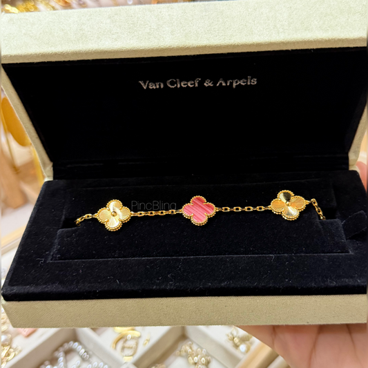 VC petal bracelet LxB