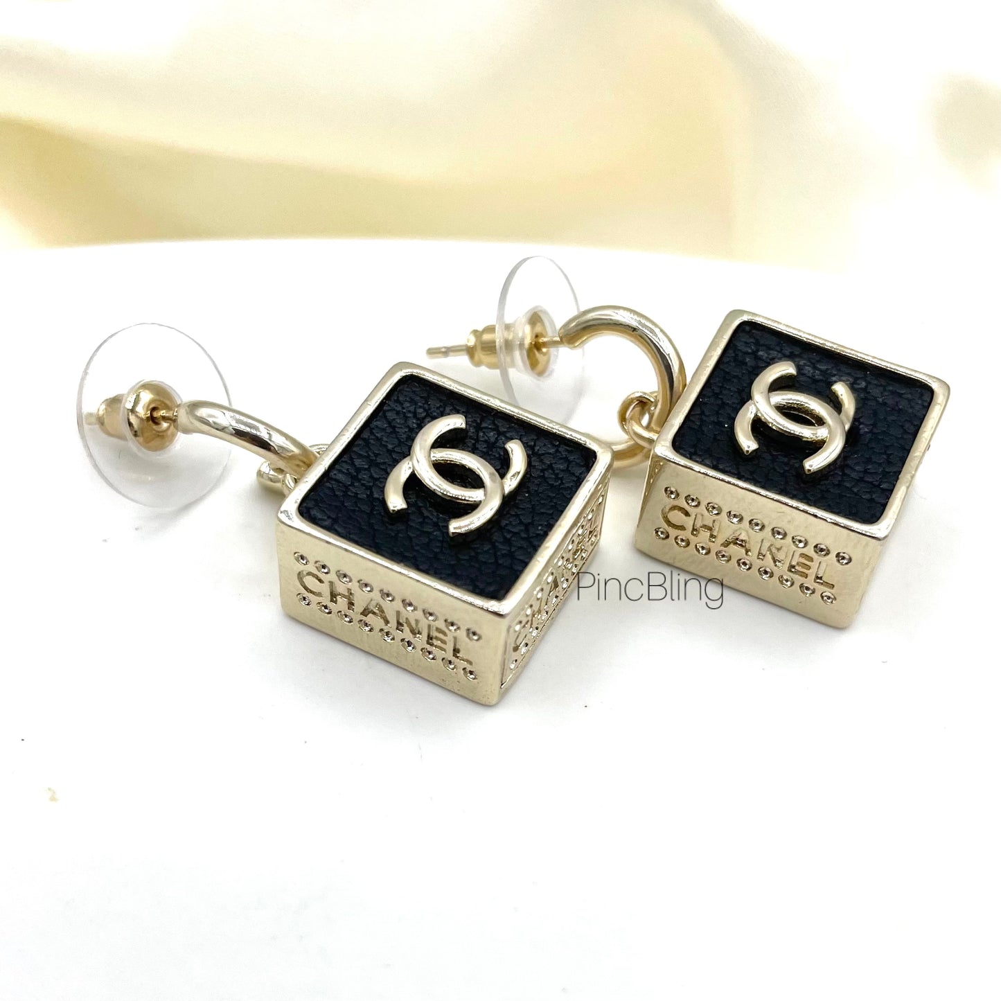 Glossy Cube Luxe Earring