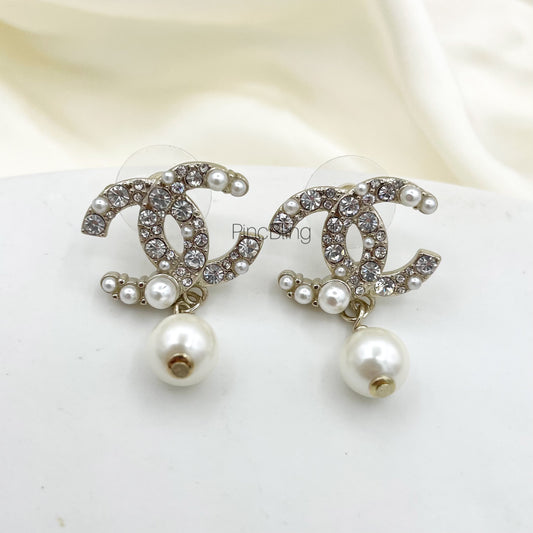 Pearl Shine Luxe Earring