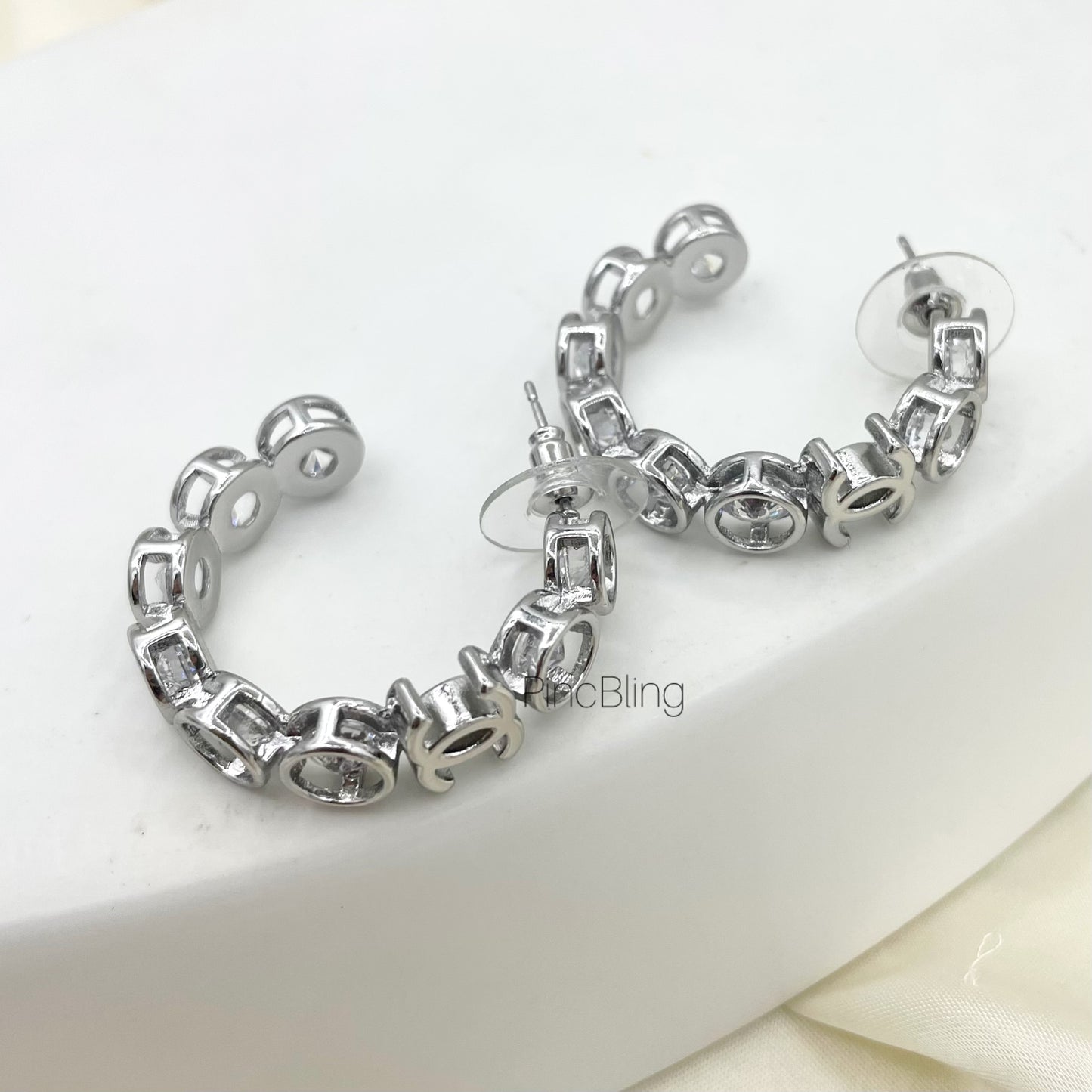 Round Crystal Luxe Earring