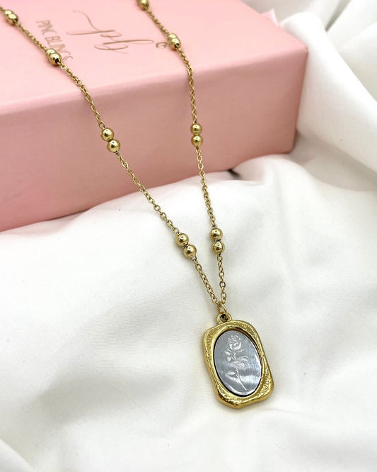 Floral Frame Necklace
